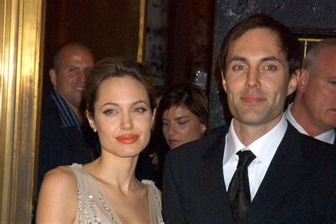 Angelina Jolie Bruder James Verr T Private Details Ber Trennung Von