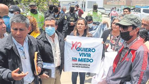 Pobladores Emplazan A Domingo Caldas Alcalde De Nuevo Chimbote Por