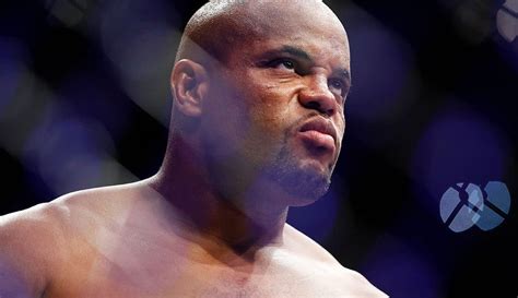 Report: Daniel Cormier Can't Make Fist Three Weeks From UFC 230