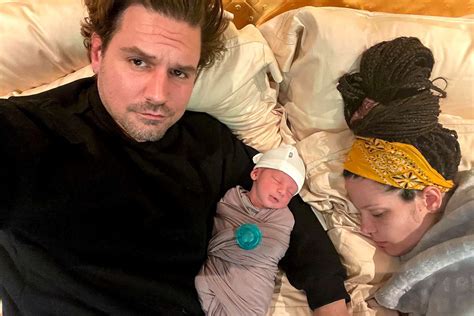 Halsey Splits from Alev Aydin, Plans to Co-Parent Son