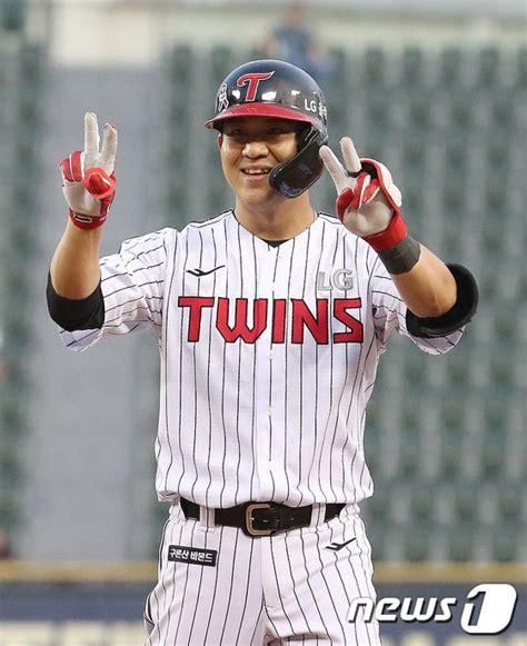 14년 만에 롯데 복귀 Fa 김민성 21년 9억원 계약→김민수와 사인and트레이드 네이트 스포츠