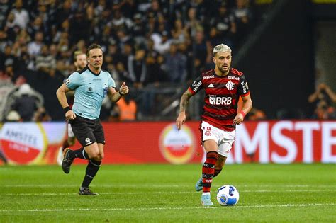 Corinthians X Flamengo Conmebol Divulga Revis O Do Var Em Gol De