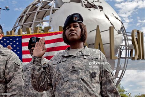 A Swearing In Ceremony For 21 Us Army Soldiers To Re Enlist Was