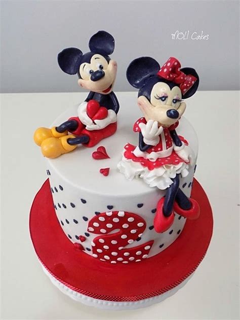 Mickey And Minnie Mouse Decorated Cake By Moli Cakes Cakesdecor