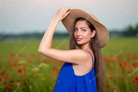 Premium Photo Portrait Of Elegant Young Woman With Long Hair And