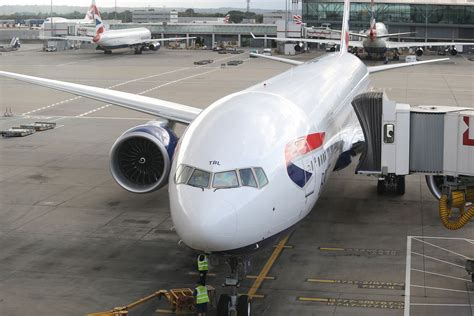 British Airways' Boeing 777 Business Class Cabins: 5 Things To Know ...