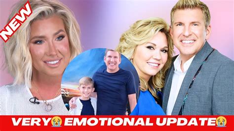 Very Emotional Update Savannah Chrisley Talks About Parents Prison