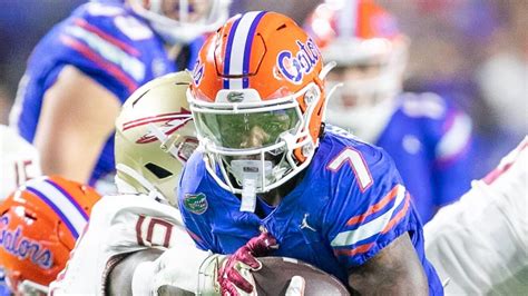 Rb Trevor Etienne Leaving Florida For Sec Rival Yardbarker