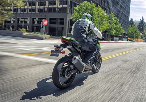 Z400 My 2023 Kawasaki Italia