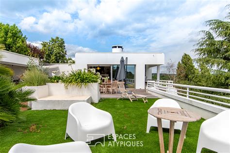 For Sale Exceptional Le Corbusier Inspired Villa With Panoramic View At