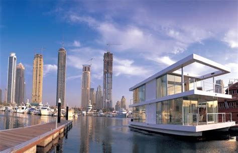 Dubai Marina Houseboat - 25 Awesome Houseboats | Complex