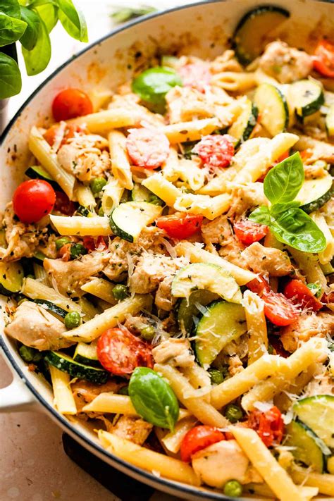 Chicken Pasta Primavera | Diethood