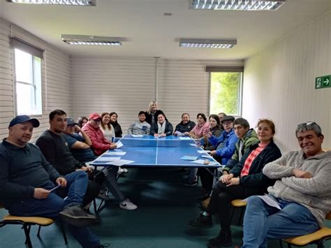 Ancud Sampling Center Scientific Observers Enhance Their Teamwork