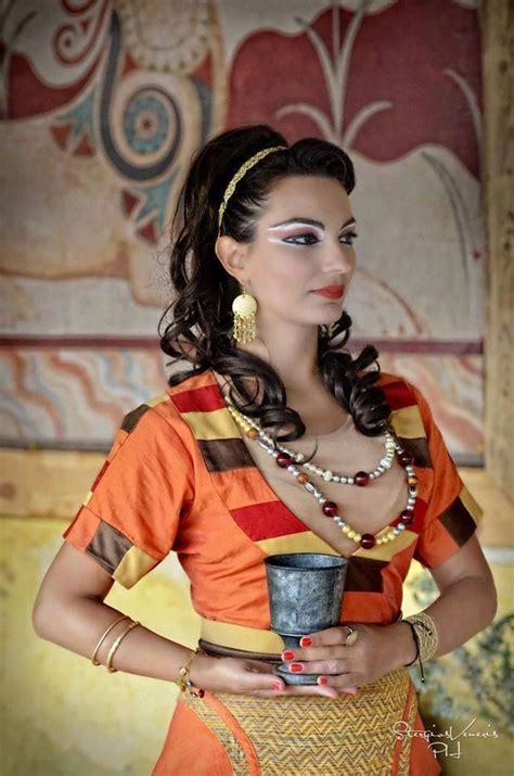 Minoan Beauty Ancient Greek Clothing Ancient Roman Clothing Minoan