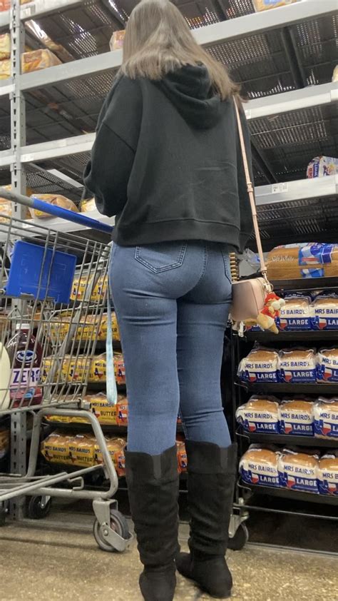 Skinny Brunette With A Great Ass In Jeans Tight Jeans Forum