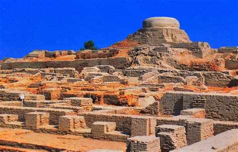 Mohenjo-daro ~ World of wonders