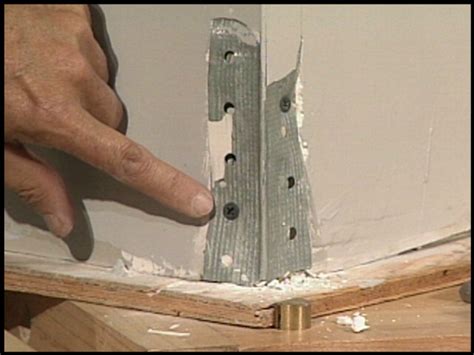 Fixing A Drywall Corner