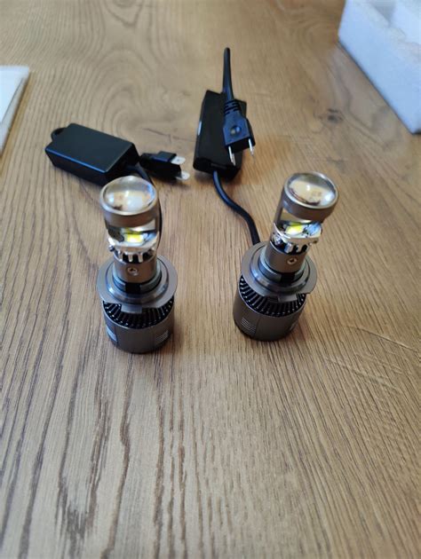 Лампы BI-LED міні лінзи мини линзы H7 H11 12-24В. Комплект: 1 200 грн ...