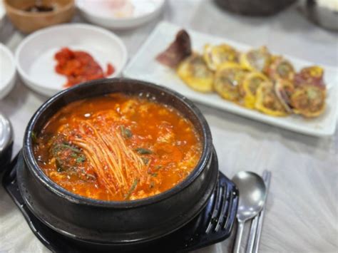 속초 짬뽕순두부 맛집 진솔할머니순두부 강원도 여행 1박2일 아침식사 핫플 아바이순대 먹거리 네이버 블로그