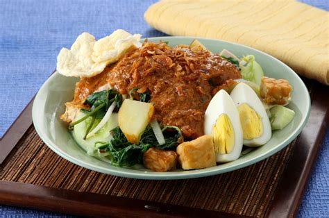 Indonesian Gado Gado Salad Recipe: Healthy and Versatile