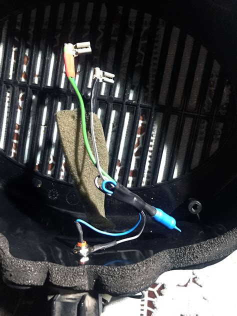 Тюльпан для внешнего сабвуфера в Harman/Kardon — BMW 3 series (E46), 2 ...