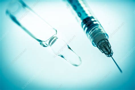 Injection - Stock Image - C035/3265 - Science Photo Library 
