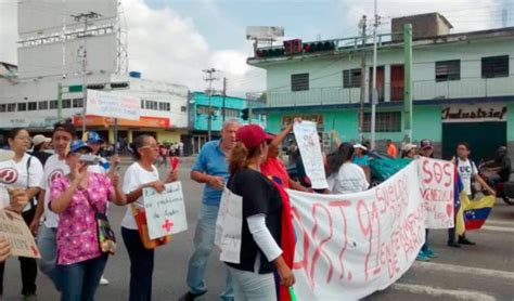 Enfermeras de Carabobo continúan protestas y declaran resistencia