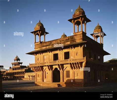 Sandstone buildings hi-res stock photography and images - Alamy