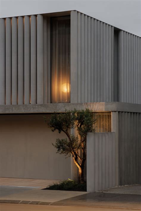 Concrete Curtain By Fgr Architects Artedomus