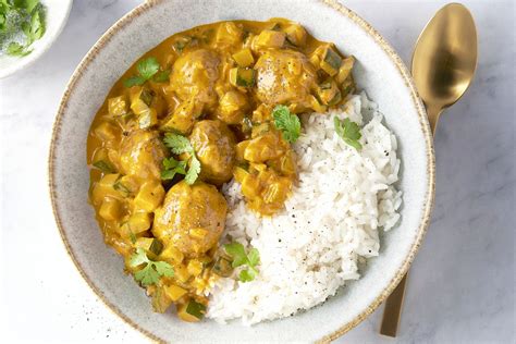 Indiase Curry Met Kippengehaktballetjes En Rijst Recepten Gram