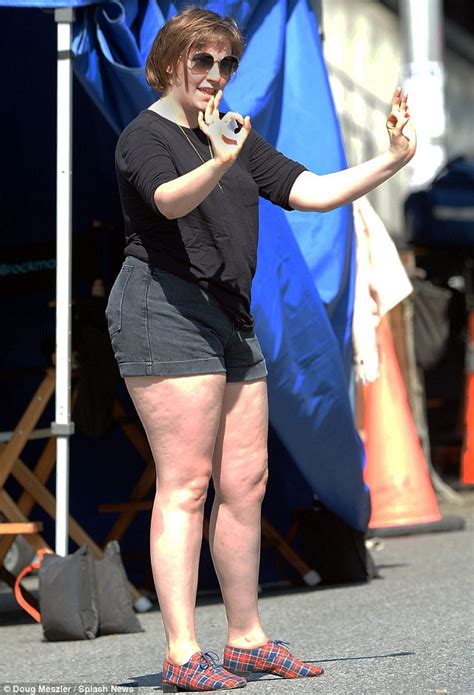 Lena Dunham Quits Twitter Due To Bullying Page Tigerdroppings