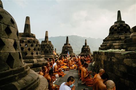 Puncak Perayaan Waisak Pelataran Candi Borobudur Dibatasi Hanya Untuk