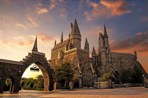 Celebrate The Wizarding World of Harry Potter at the grand opening of Universal Studios Beijing ...