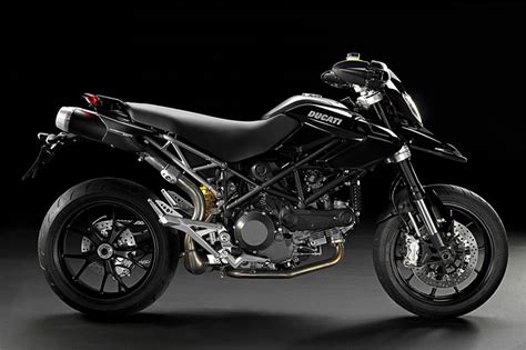 DUCATI Hypermotard 1100 EVO 2011Puissance 95 ChPoids Kg Fiche Technique