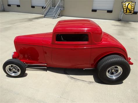 1932 Ford 3 Window Coupe 9400 Miles Red Coupe 383 Cid V8 6 Speed Manual