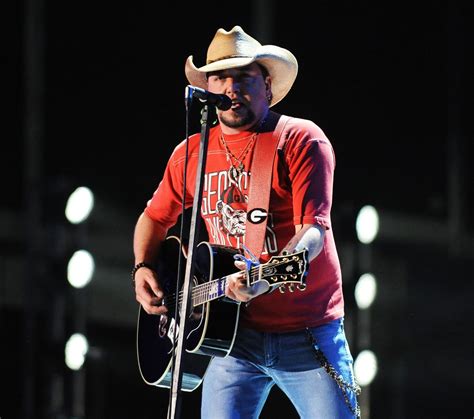 Jason Aldean Captures Stadium Experience In Night Train To Georgia