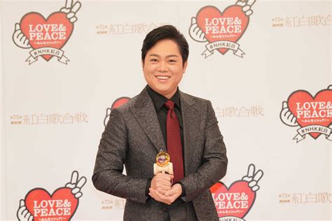 【写真】「第73回nhk紅白歌合戦」に登場した三山ひろしさん（c）nhk Mantanweb（まんたんウェブ）