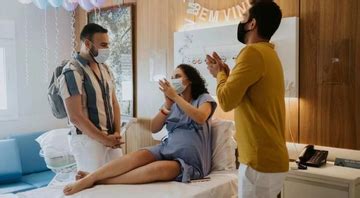 Usando Genes Da Fam Lia Casal Gay Tem G Meos No Df