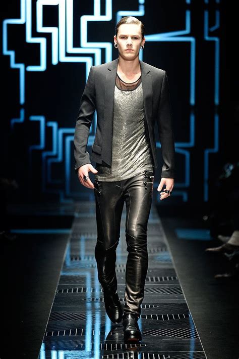 Versace Fw 2010 Men Fashion Show Mens Outfits Mens Leather Pants