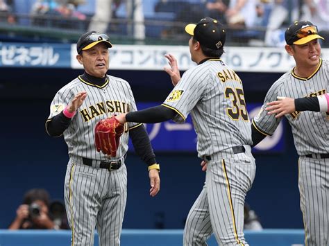 なぜ阪神・岡田監督は7点差逆転負け翌日に打線を組み替えたのか マルチ安打の佐藤輝をスタメンから外す大胆采配 驚きのオーダーに隠された意図とは ライブドアニュース