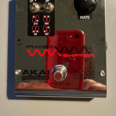 AKAI Analog Custom Shop Phase Shifter 4 In 1 Reverb