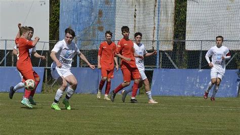 Fotogalerie Fotbal Kunovice U Fc Slu Ovice U Kolo Jaro