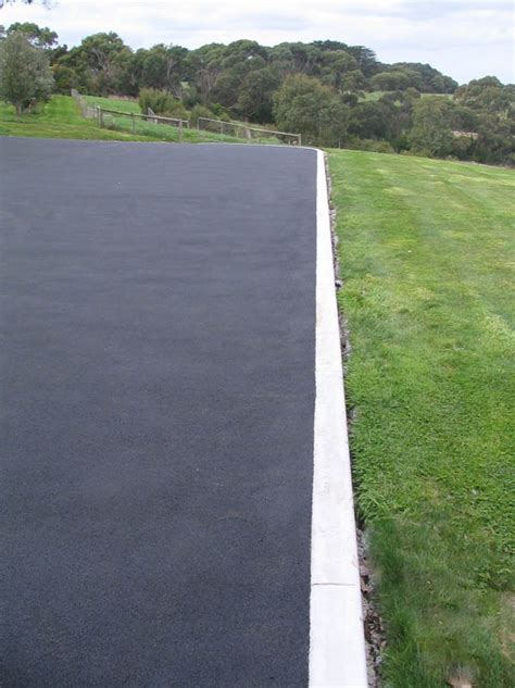 Asphalt Driveway Edging