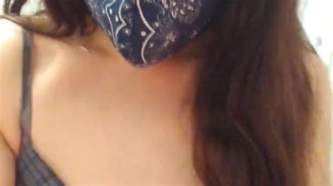 Cute Dress Nasty Gross Facemask Fetish Hairy Pussy Camgirl Pees Toilet Uses Face Mask Toilet