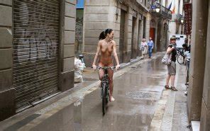 Vehicle Bicycle Barechested Recreation Porn Pic