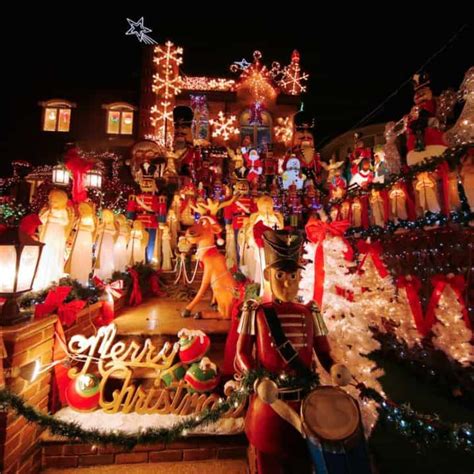 Top Christmas Stores In Pigeon Forge TN