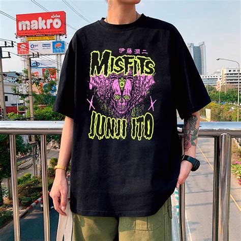 Camiseta Básica Misfits X Junji Ito Skull Collab Collection Rock