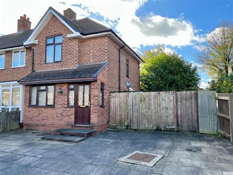 3 Bed End Terrace House For Sale In Wychbold Crescent Kitts Green