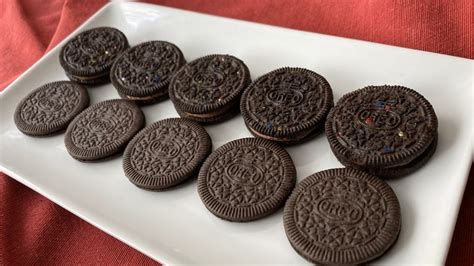 Dirt Cake Oreos And Tiramisu Oreo Thins Review The Tiramisu Thins Are