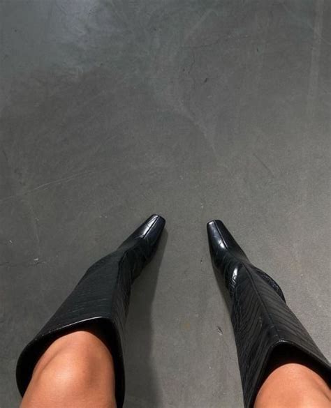 Pin By Slayingrose On Darkness Aesthetic Shoes Square Toed Boots